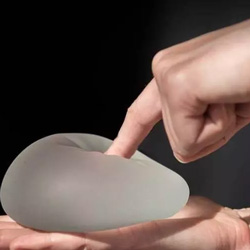 پروتز سینه